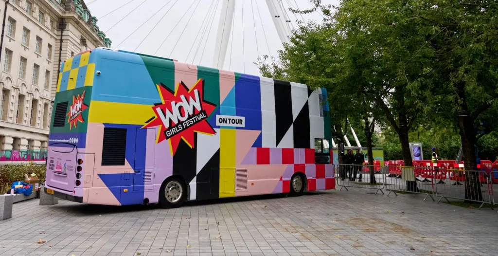 WoW Festival bus